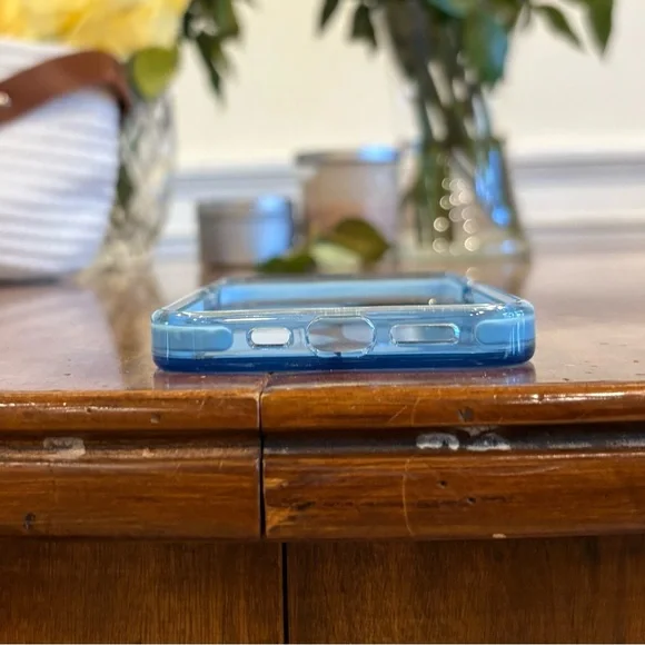 Casetify iPhone 13 Impact
Case Bodil Jane Exotic Fruit
Clear Blue - Picture 8 of 10